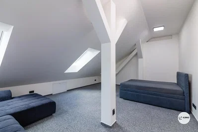 Dormitorio; luz natural, renovado