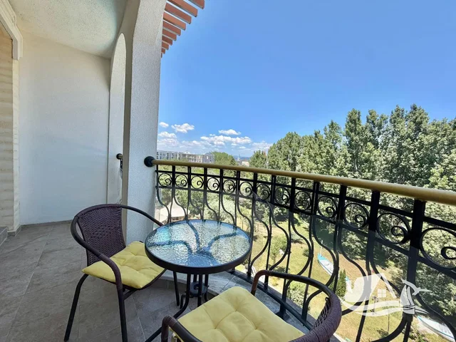 Balkon; manzara, doğal ışık