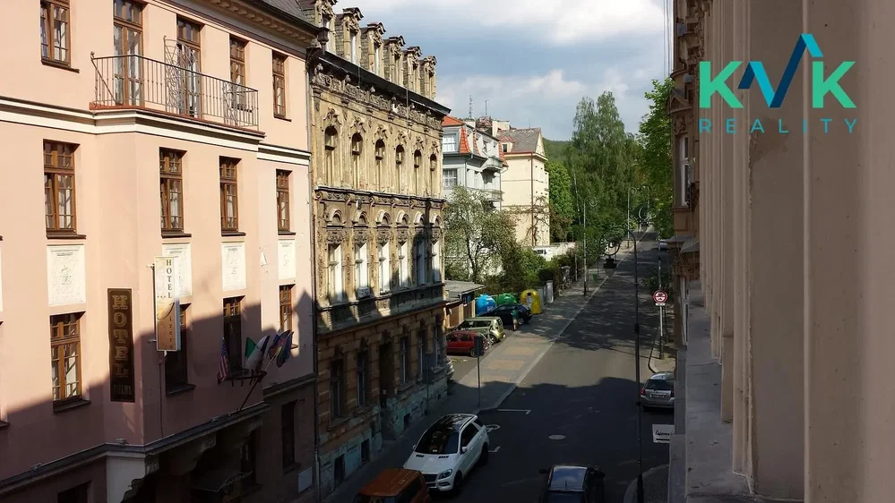 Maison et environs; vue