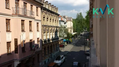 Maison et environs; vue