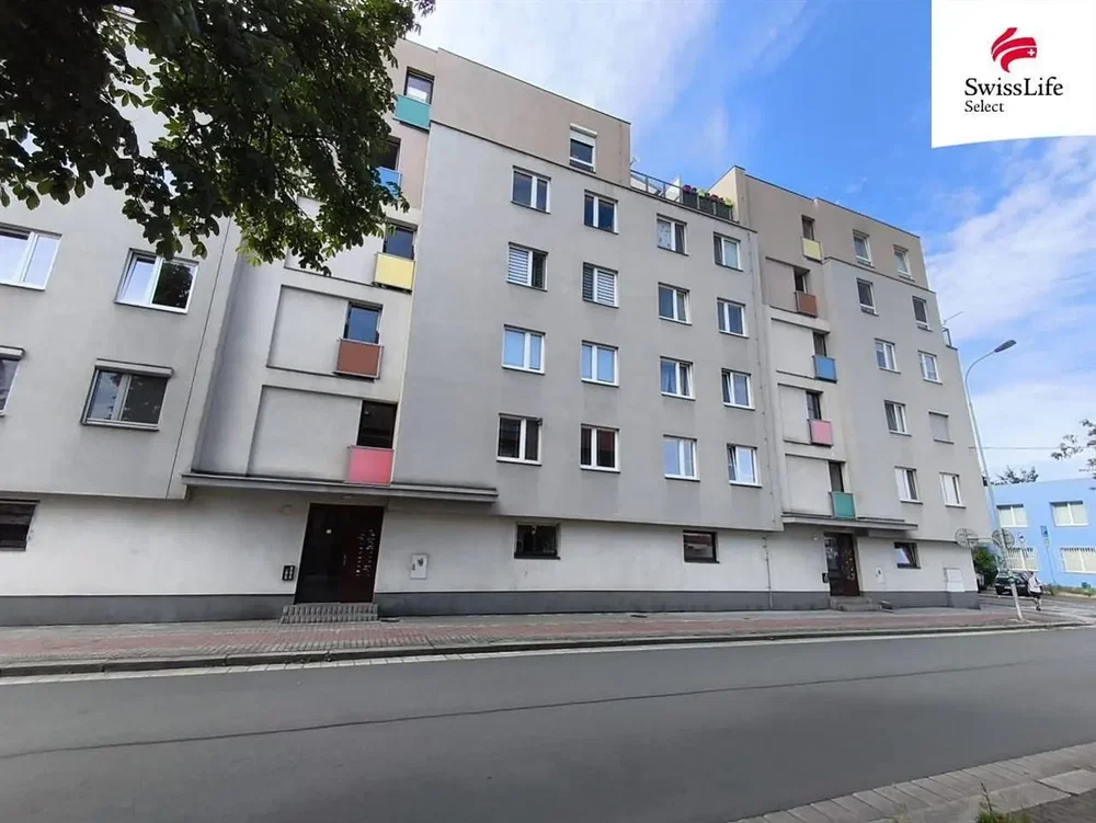 Dům a okolí