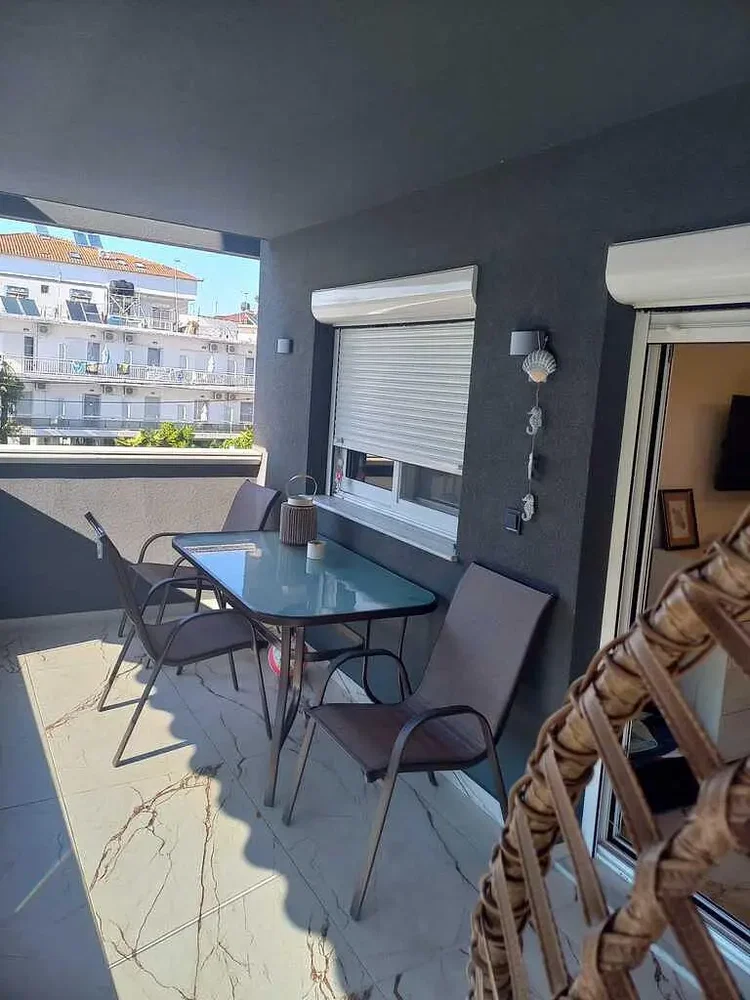Balcony; view, tile floor, natural light