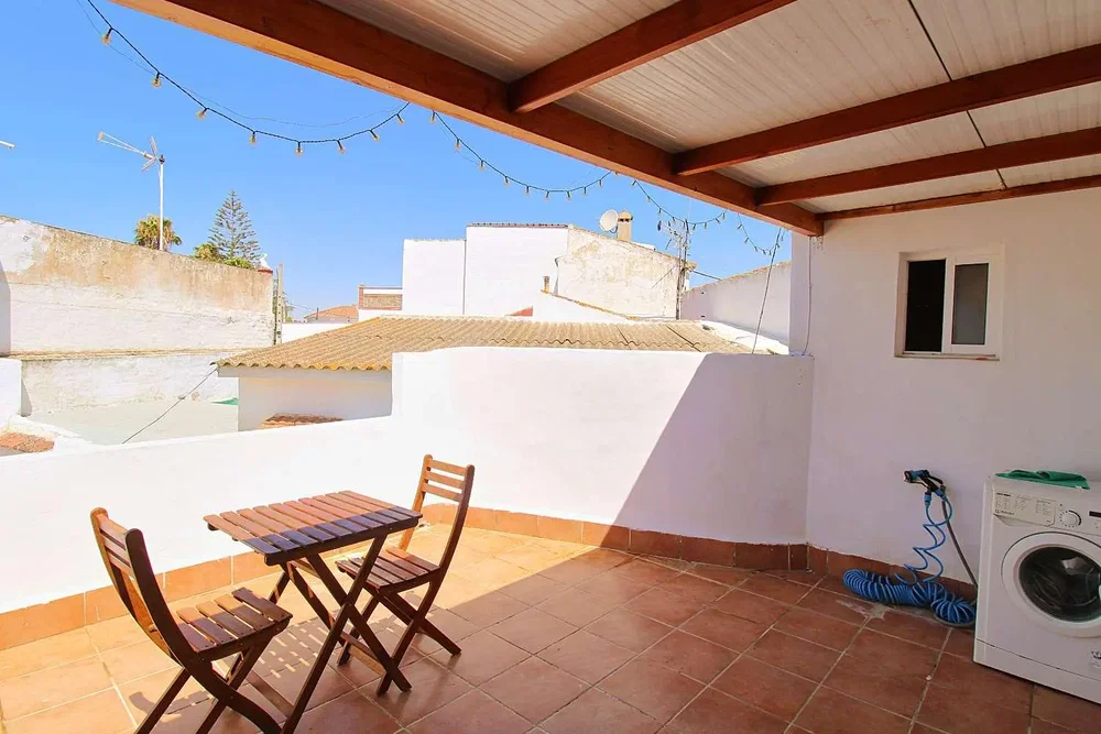 Terrasse; fliesenboden, tageslicht