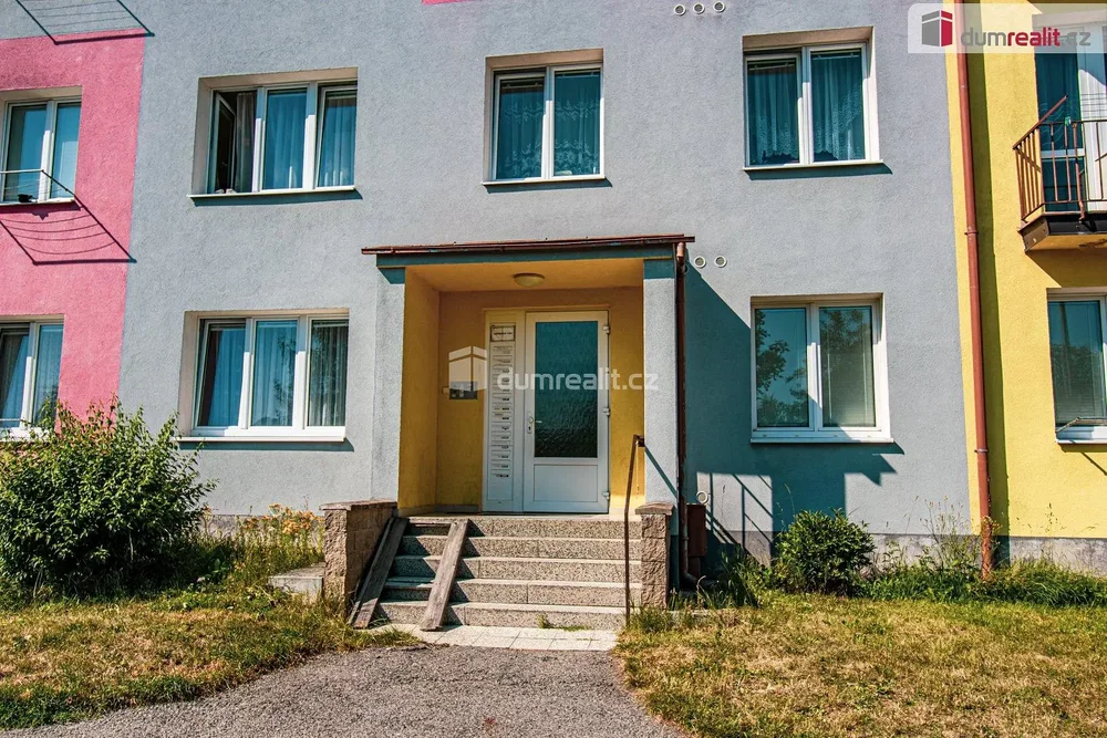 House and surroundings