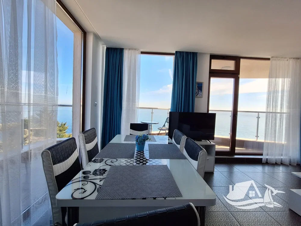 Living room; view, tile floor, natural light