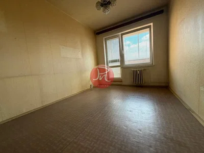 Other; needs renovation, natural light