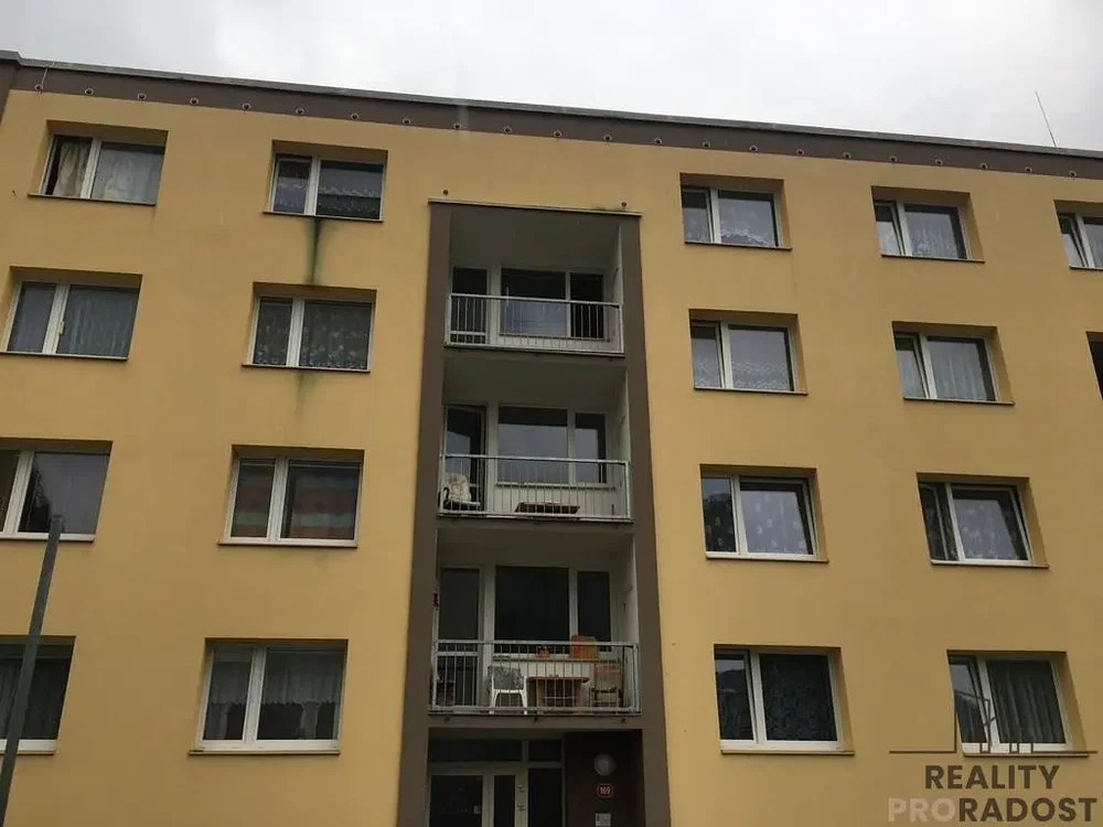 House and surroundings