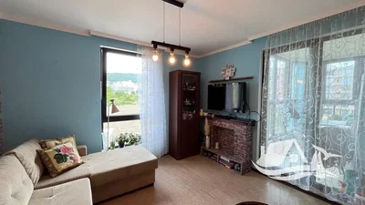 Salón; vista, luz natural, suelo de baldosas