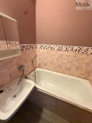Casa de banho; chão de azulejo