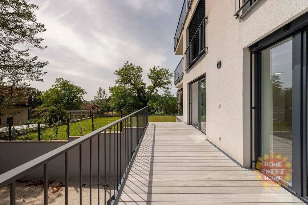 Balcone; vista, luce naturale