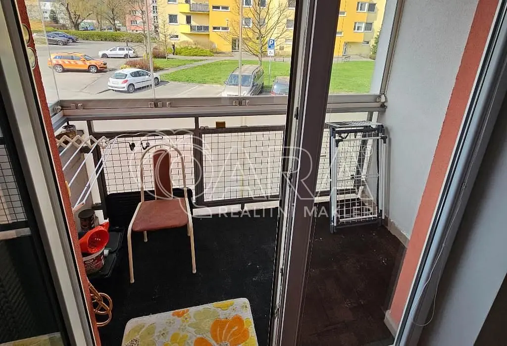 Balcony; view, natural light