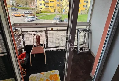 Balcony; view, natural light