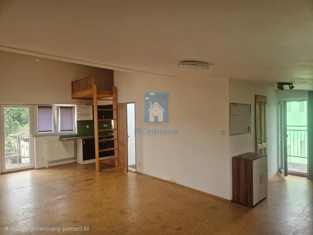 Wohnzimmer; tageslicht, fliesenboden
