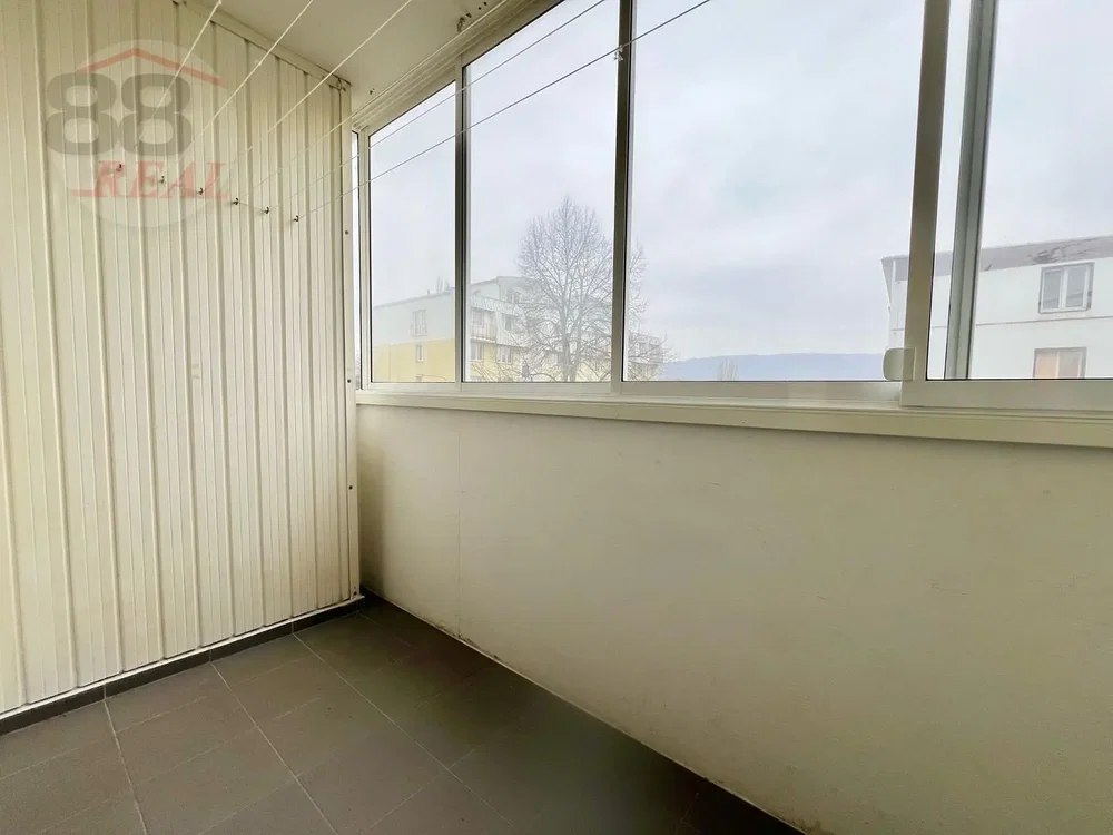 Balkon; fliesenboden, blick