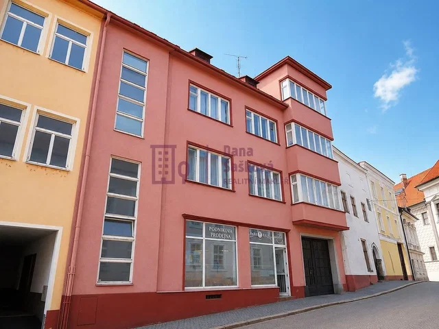 House and surroundings