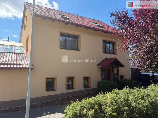 Casa e arredores