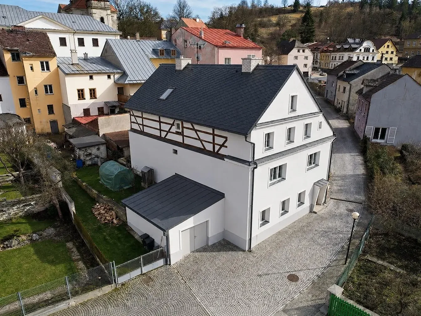 Casa e arredores
