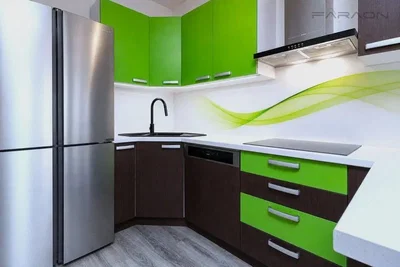 Cozinha; eletrodomésticos, chão de azulejo, renovado, luz natural