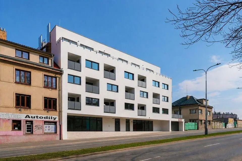 Kuća i okolina