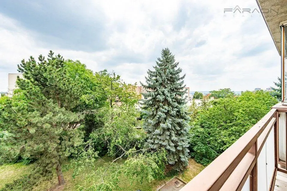 Balkon; pogled, prirodno svjetlo