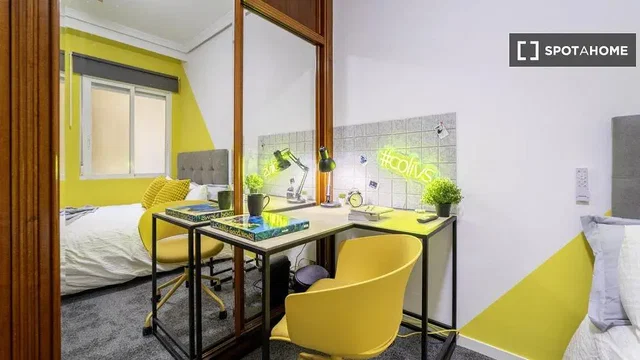 Schlafzimmer; moderner stil, tageslicht
