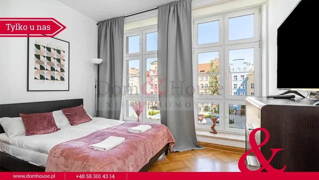 Schlafzimmer; tageslicht, holzboden, moderner stil