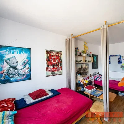 Chambre; parquet, lumière naturelle, style rustique