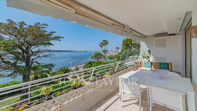 Terrasse; vue, lumière naturelle