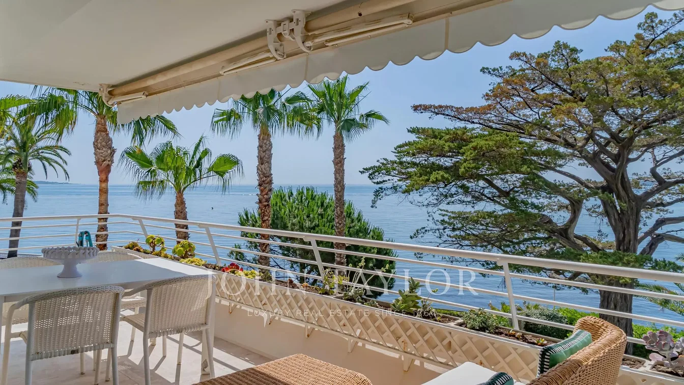 Terrasse; vue, lumière naturelle