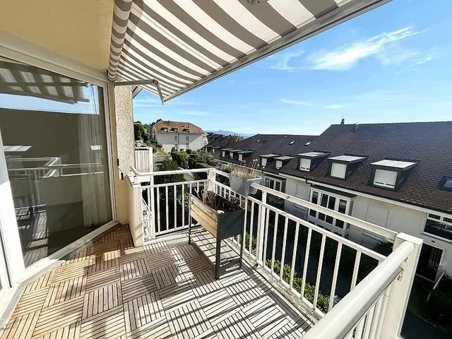 Balcone; vista, luce naturale