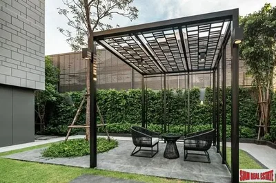 Terrasse; lumière naturelle, poutres en bois