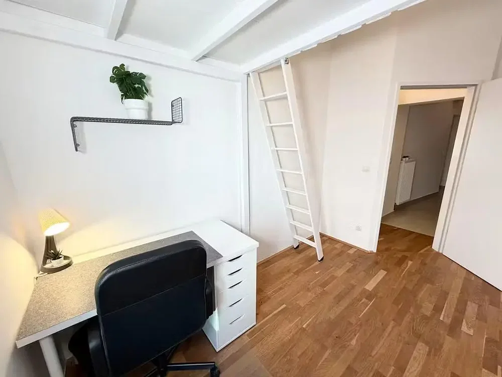 Kids room; wood floor, natural light