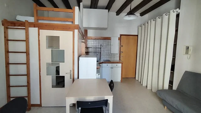 Хол