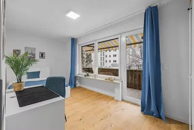 Chambre; parquet, lumière naturelle