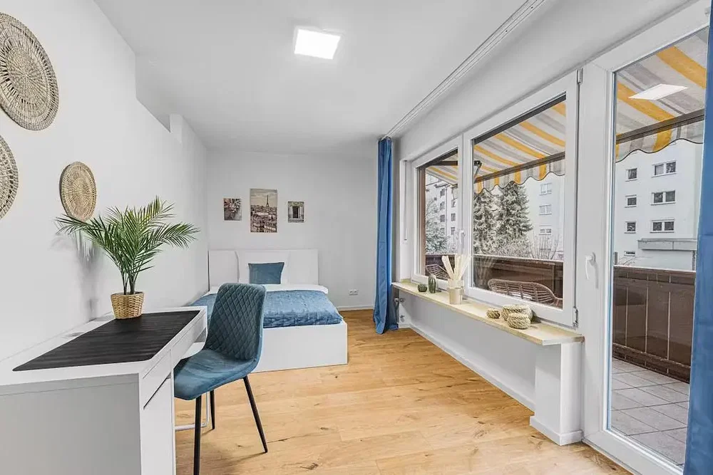 Chambre; lumière naturelle, parquet, style moderne