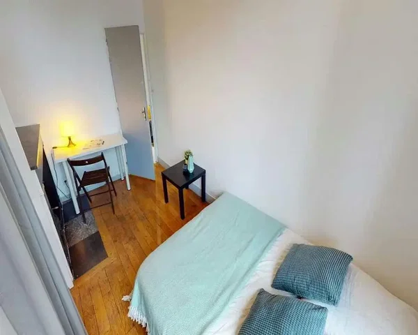 Bedroom; wood floor, natural light
