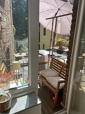 Balkon; natuurlijk licht, houten vloer