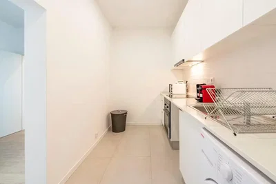 مطبخ; أرضية من البلاط, أجهزة المطبخ