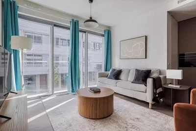 Wohnzimmer; tageslicht, moderner stil