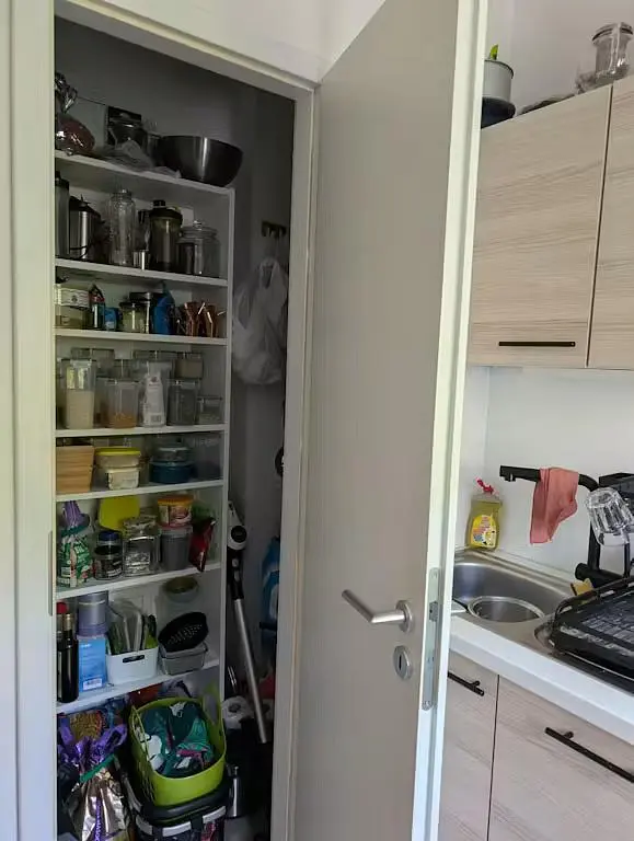Kuhinja; kućanski aparati, prirodna svjetlost
