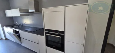 Küche; küchengeräte, fliesenboden