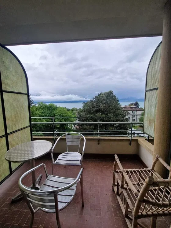 Balkon; manzara, doğal ışık