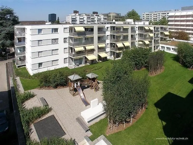 Casa e dintorni; luce naturale, vista
