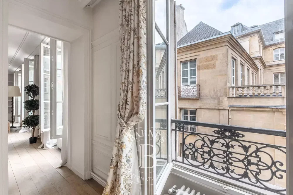 Balcon; vue, lumière naturelle