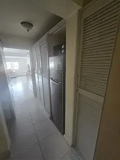 Kuchyně; dlažba, kuchyňské spotřebiče