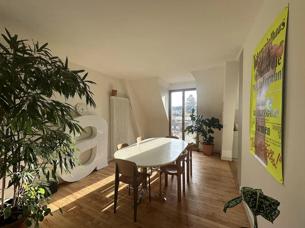 Salon; parquet, lumière naturelle