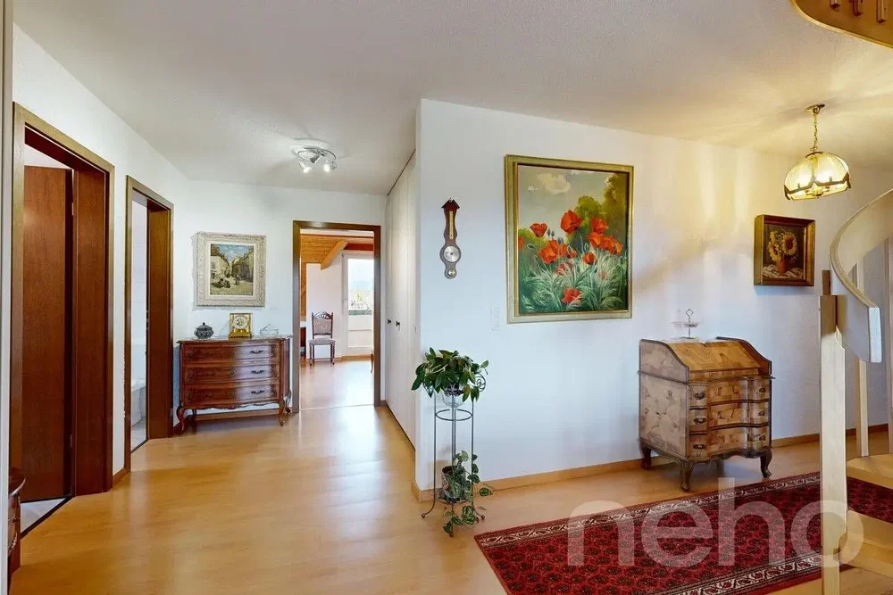 Salon; parquet, lumière naturelle, style rustique