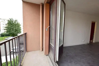 Balcon; vue, lumière naturelle