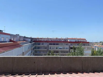 Balkon; výhled, přirozené světlo