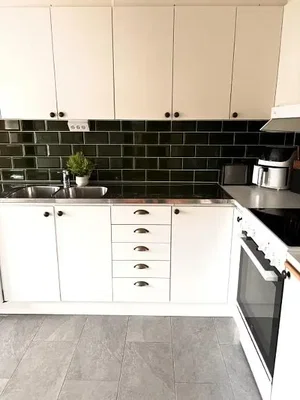 Kuhinja; kućanski aparati, pločice